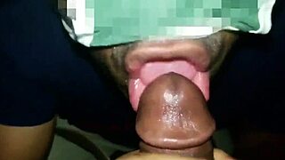 现场#7 视频: I like swallowing cum from my neighborhood friend�...