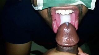 现场#9 视频: I like swallowing cum from my neighborhood friend�...