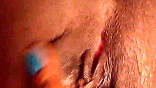 现场#10 视频: Intimate close-up of me pleasuring my own African-...