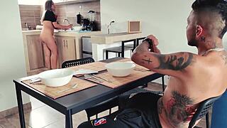 现场#5 视频: Thomas' sensual encounter with his stepsmom in the...